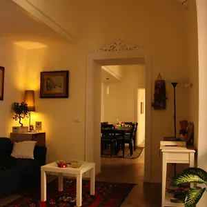Il Conservatorio Naples